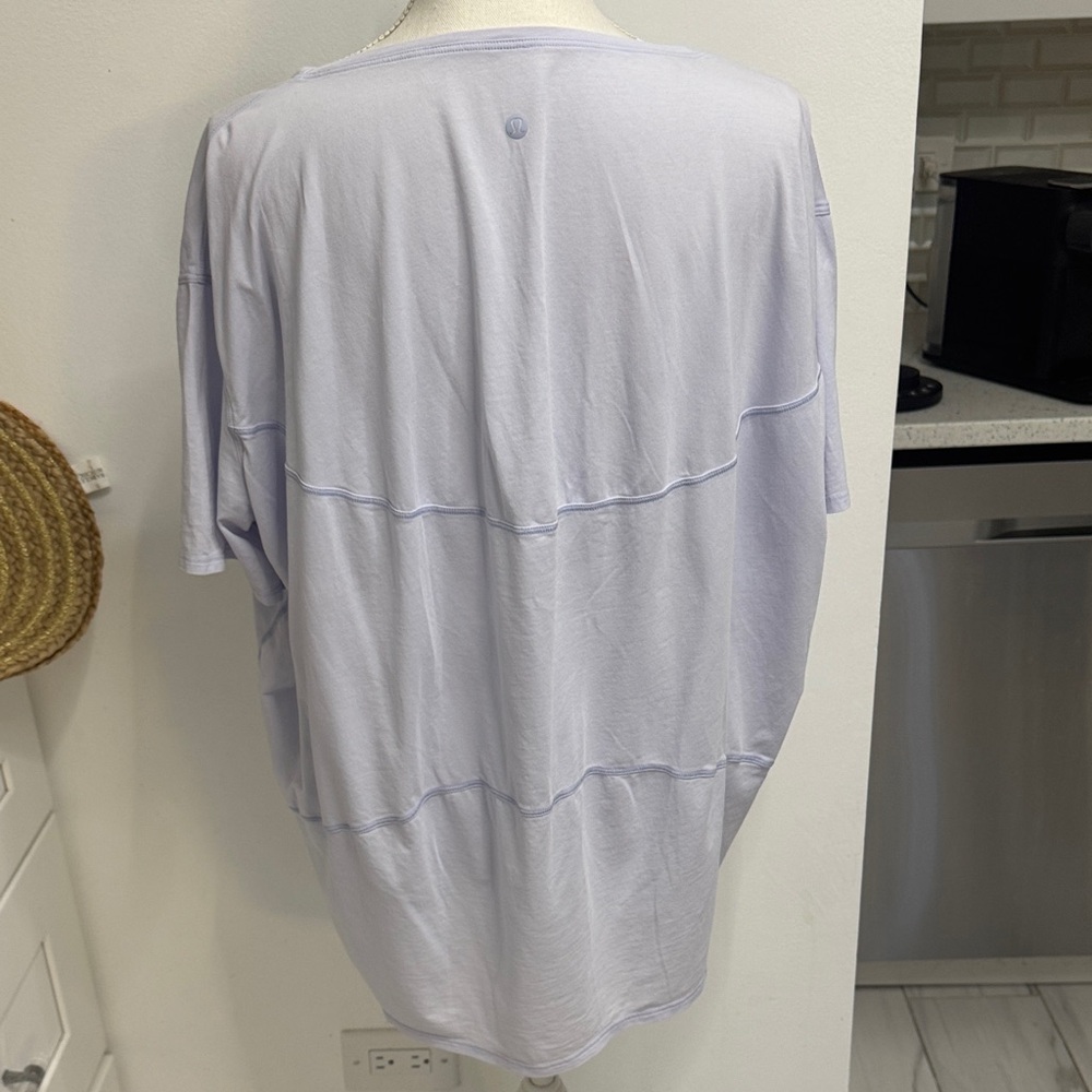 lululemon athletica Light Purple Short Sleeve Tee - Picture 4 of 8